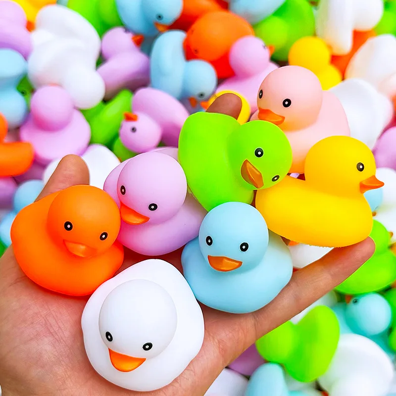 100 pçs 5cm banho pato brinquedos patos de borracha amarela rangido e flutuador patos chuveiro de água brinquedos para crianças 3-6 anos decoração de festa