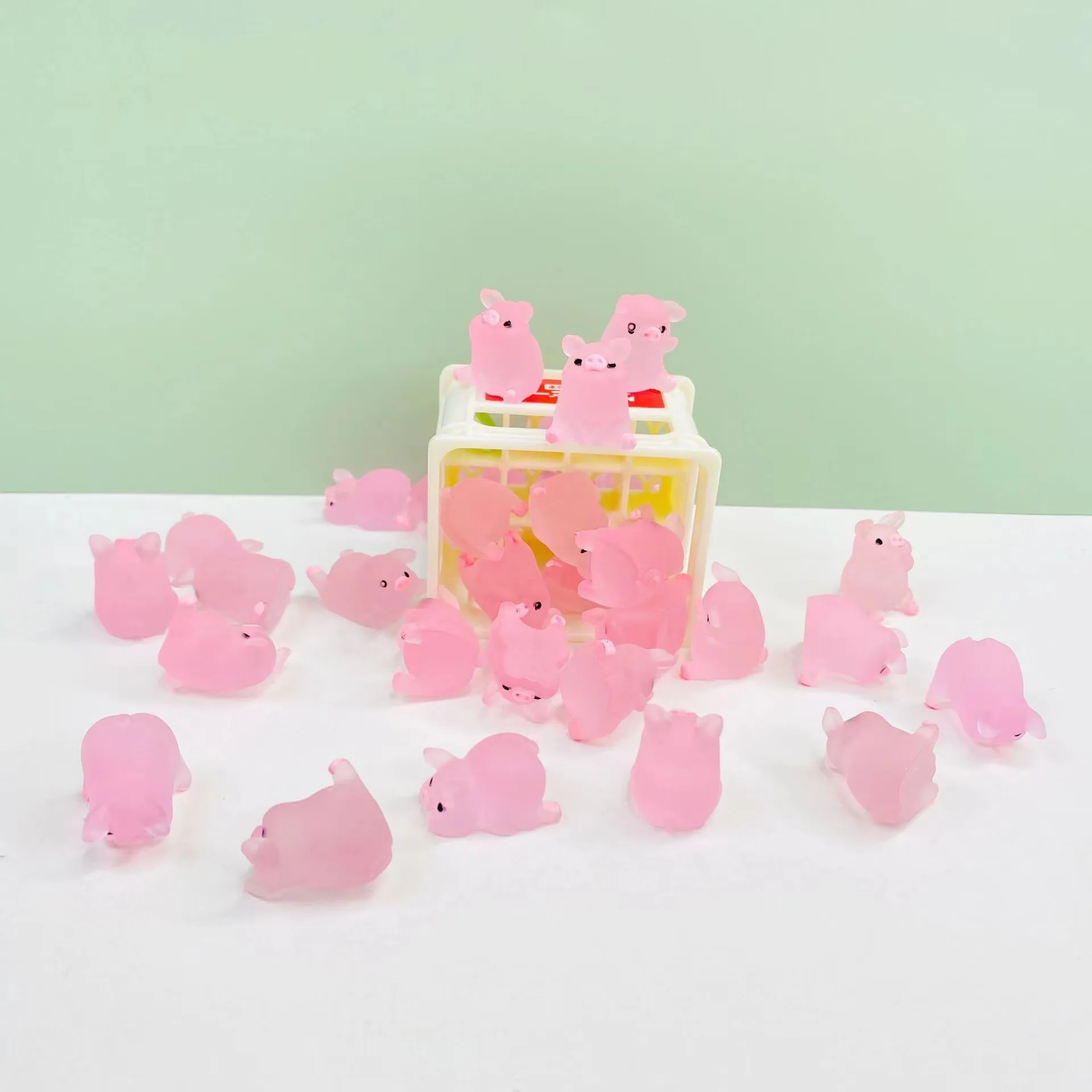 6pcs Luminous Mini Resin Pig Car Dashboard Toys Doll Figures Home Garden Decoration Cartoon Colorful Glow in the Dark Toys Gifts