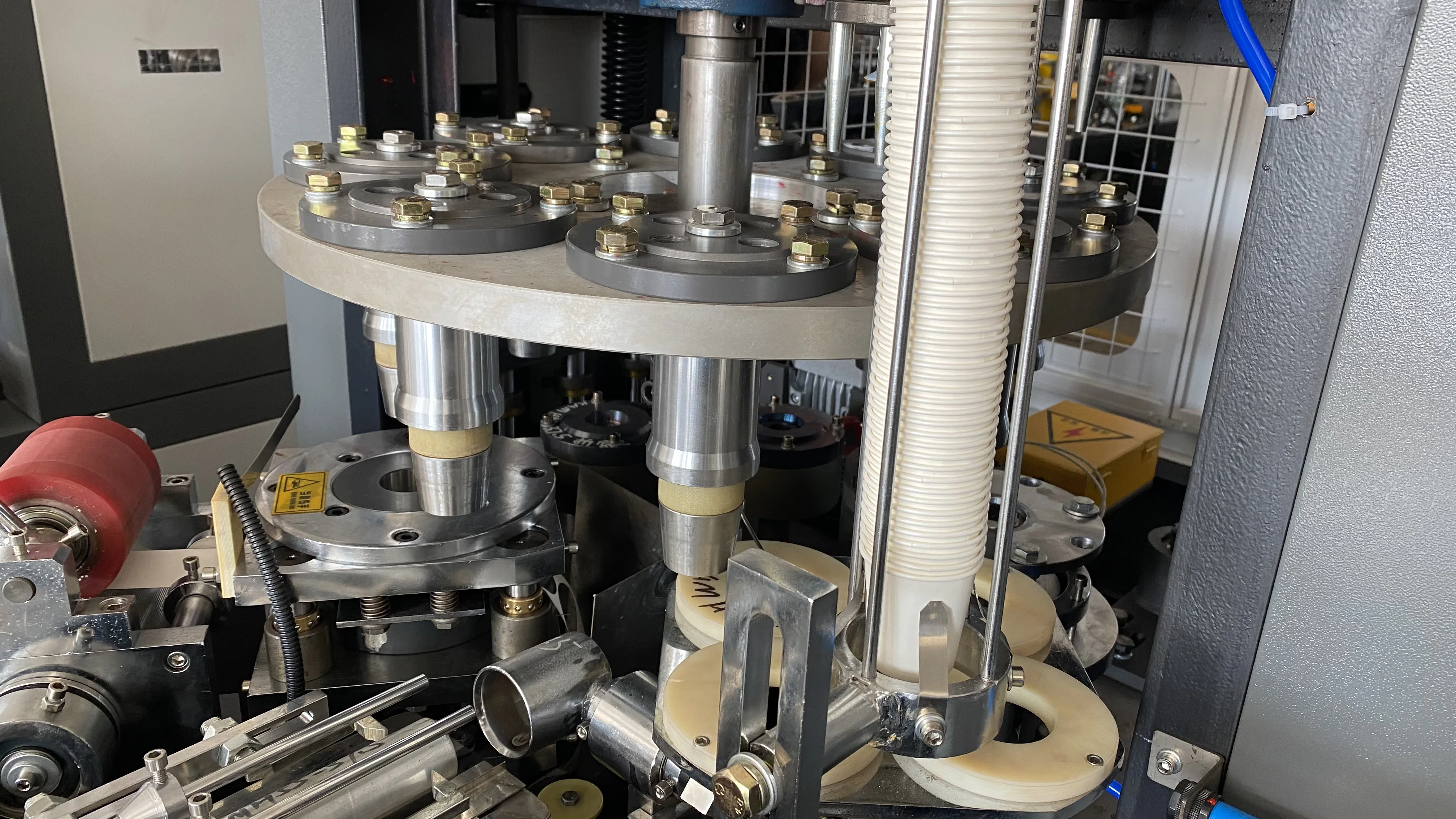 Grande Coffee Cup Paper Cup Making Machine, Cup Forming Machine