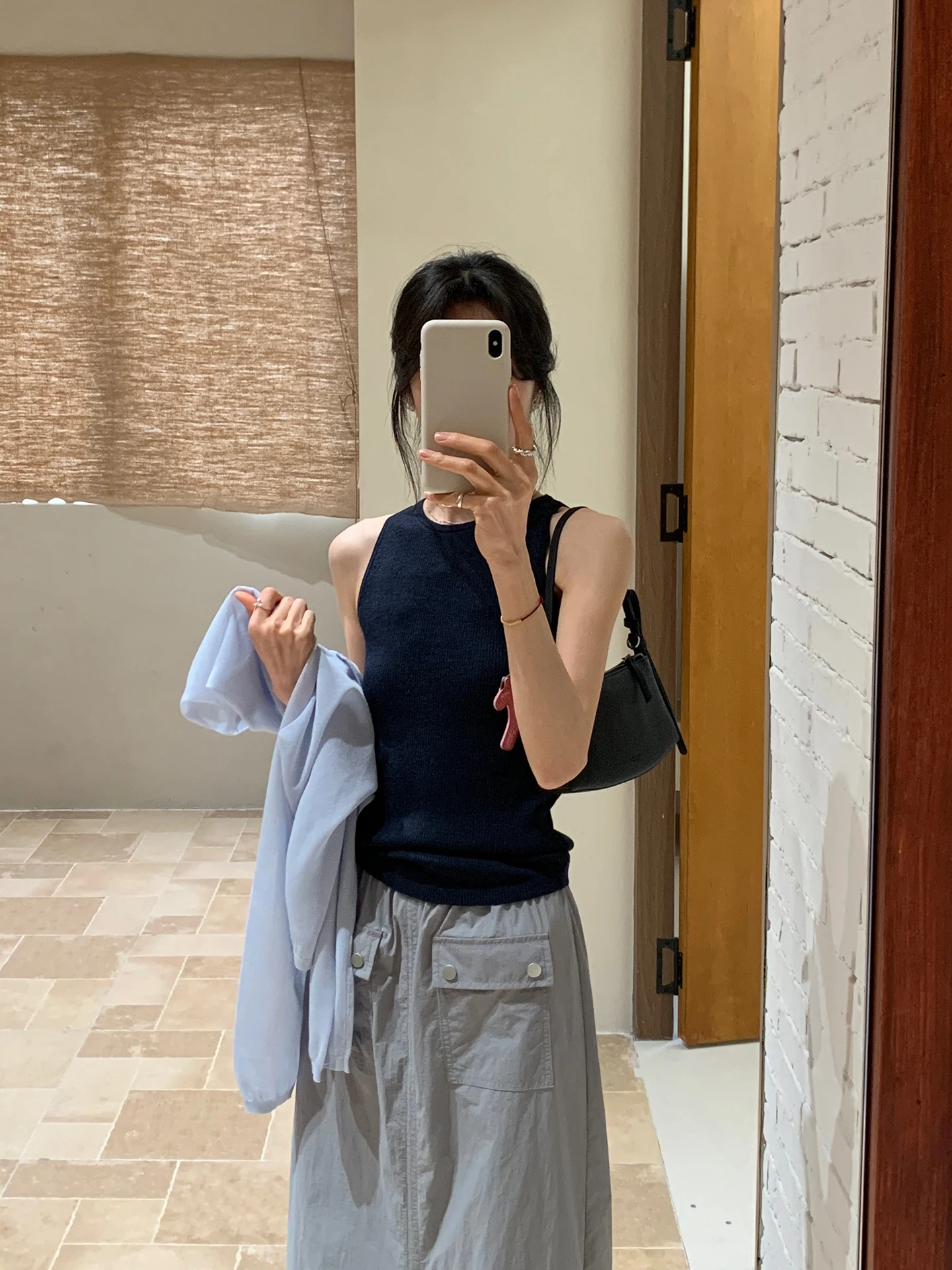 

BRIVIN Korean Style round Neck Sleeveless Knitted Sweater Women's Spring New Pure Desire Slimming White Enhancing Base Top