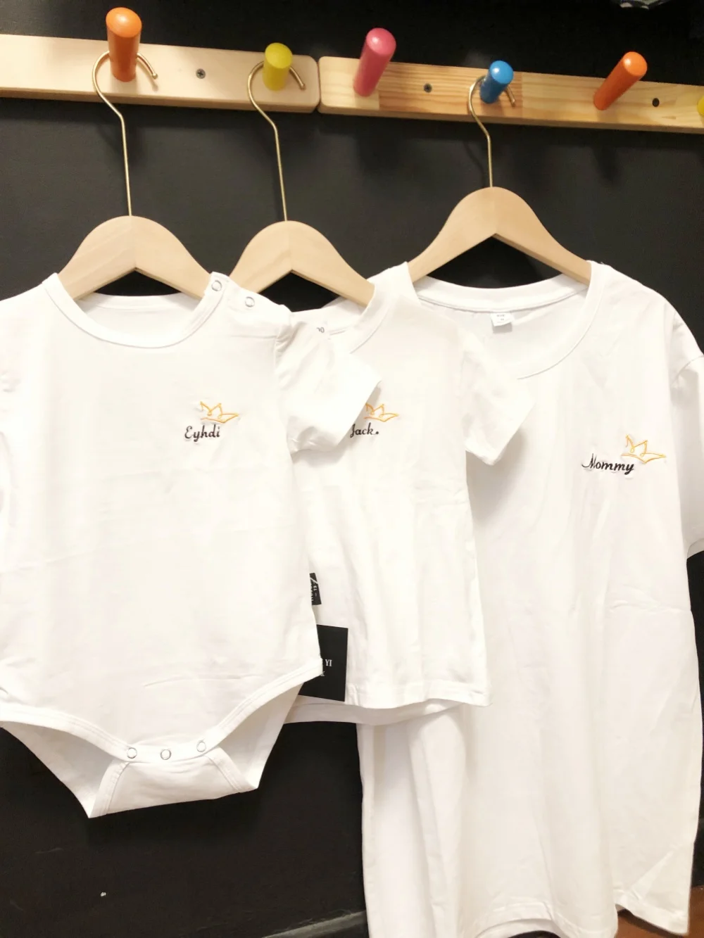 Personal isierte Baby Name Body suits Schwangerschaft Ankündigung Neugeborenen Overall Säuglings dusche Geschenk Sommer Familie Team passende Kleidung