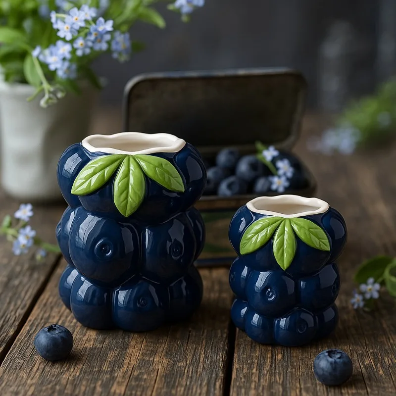Ceramic Vase with Blueberry Fruit Shape Hydroponic Flower Holder Decorative Piece for Living Room and Dining Table Ceramic Vase