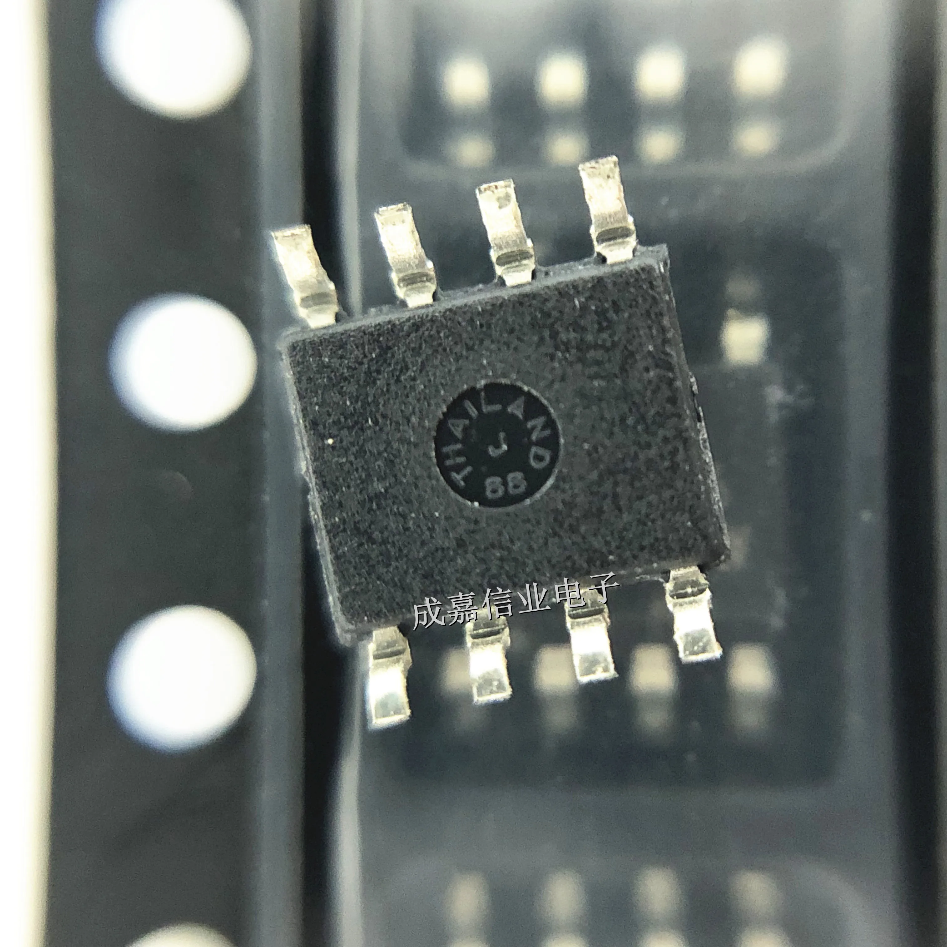 10pcs/Lot 93LC86T-I/SN SOP-8 MARKING;93LC86I EEPROM 1024x16-2048x8 IND TEMP Operating Temperature:- 40 C-+ 85 C