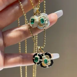 Fashion and charms White Fritillaria Vintage Green Gemstone Pendant Exquisite Black Enamel Craft Necklace for Women Jewelry