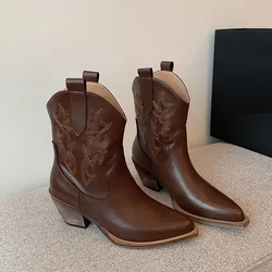 Plus Size 43 Women's Embroidered Western Short Boots Cowboy Cowgirl Boots Chunky Heel Platform Boots Women Western Shoes