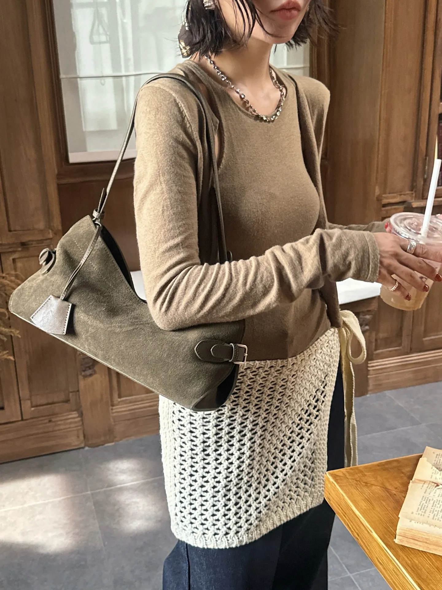 

FIRMRANCH 2025 Autumn New Quality Velvet Calfskin Shoulder Bag For Women Fashion Trendy Chic Design Crossbody Purse