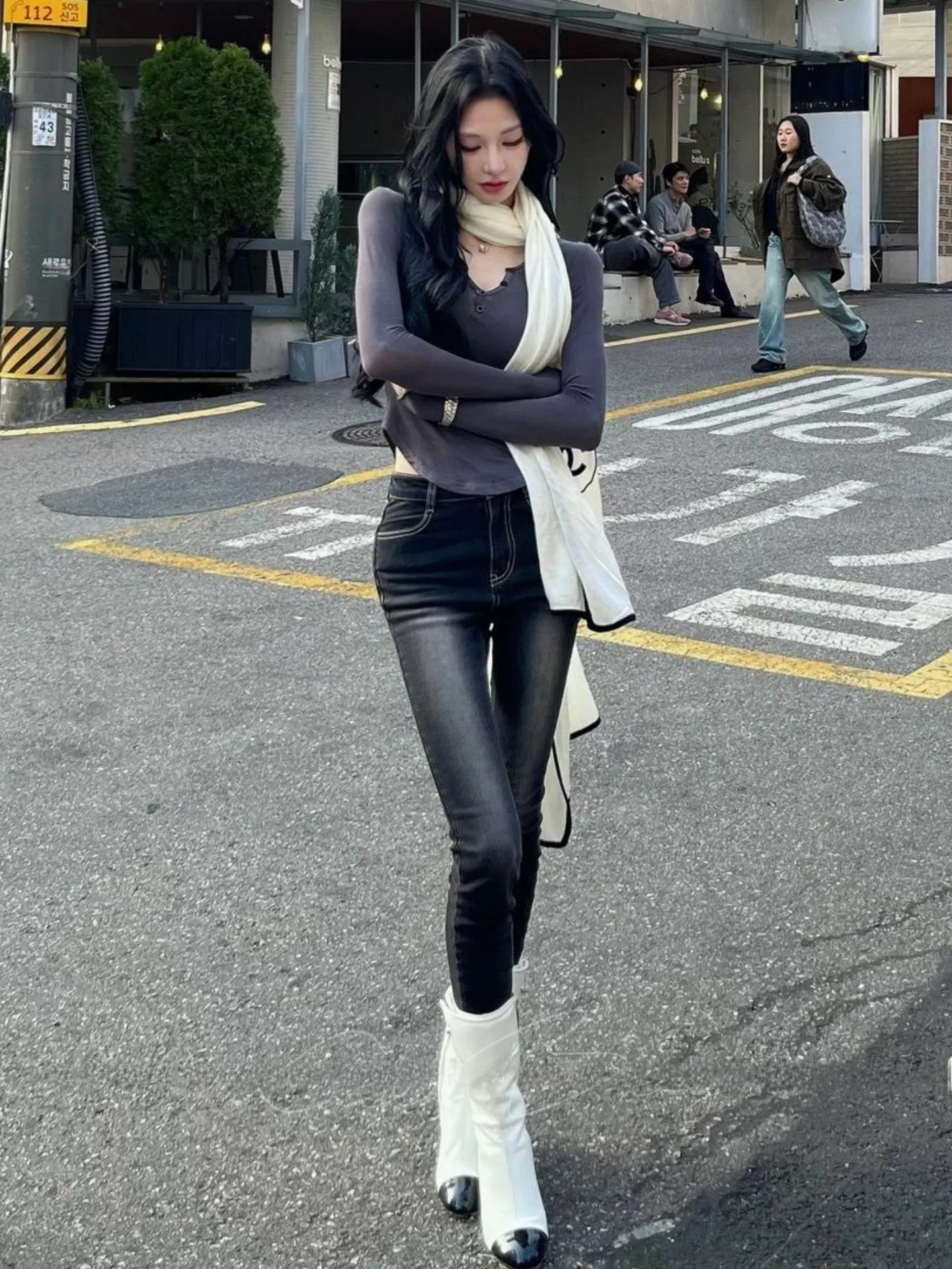 

Slim Fit High Waist Butt Lifting Nine Points Pants Cotton Stretch Denim Casual Style Women's Premium Quality Small Foot Pants