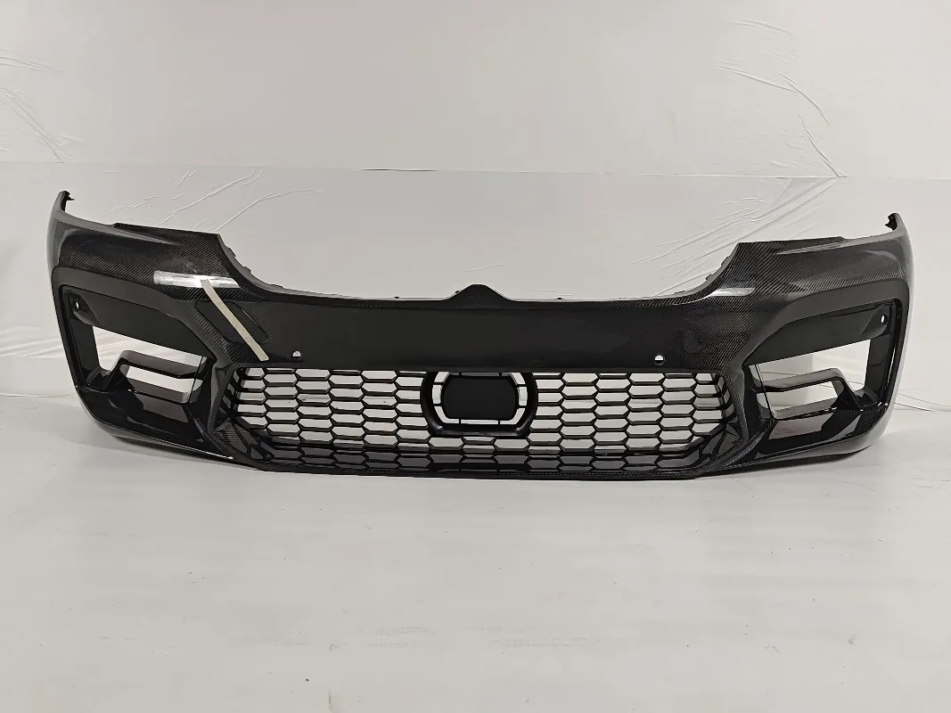 

Suitable For BMW F90 LCI Modified Wet Carbon Fiber Front Bumper Can Also Be Equipped With Carbon Fiber Front Lip