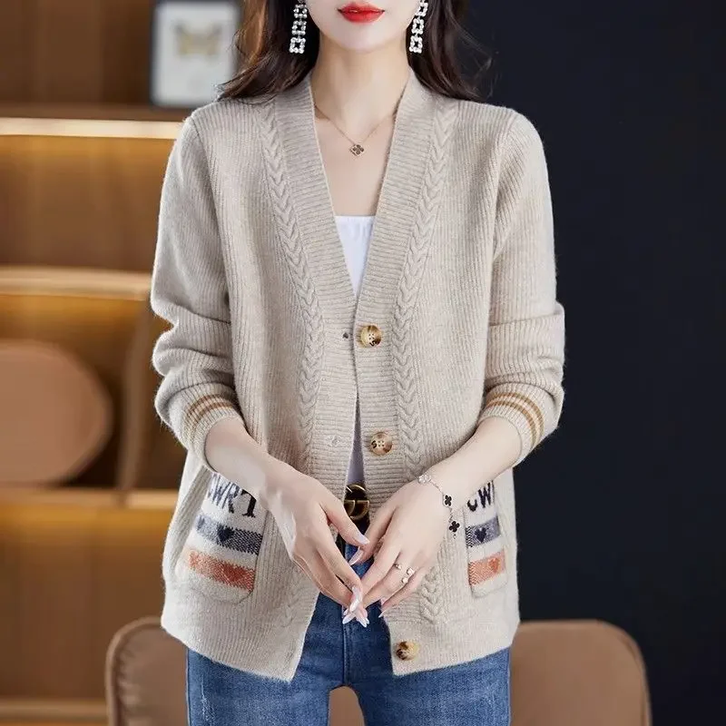 Knit Tops for Woman Graphic Red Women's Sweater Cardigan Y2k Fashion Korea Crochet Tricot Blouse New in Vintage Trend 2024 Warm