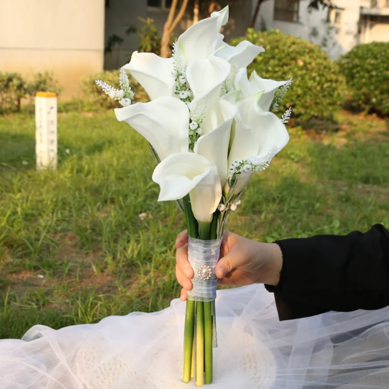 2022 New Arrvial 8pcs Big Calla Lily White Wedding Bouquet Bridal Flowers Ramo flores Ramos de quinceañera elegantes бутоньерка