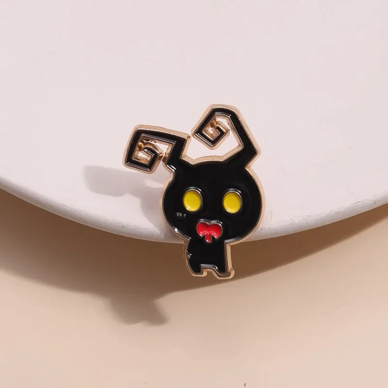 Creative Black Cat Brooches Lovely Monster Cat Zinc Alloy Brooches Children Stationery Pins Clothing Accessories