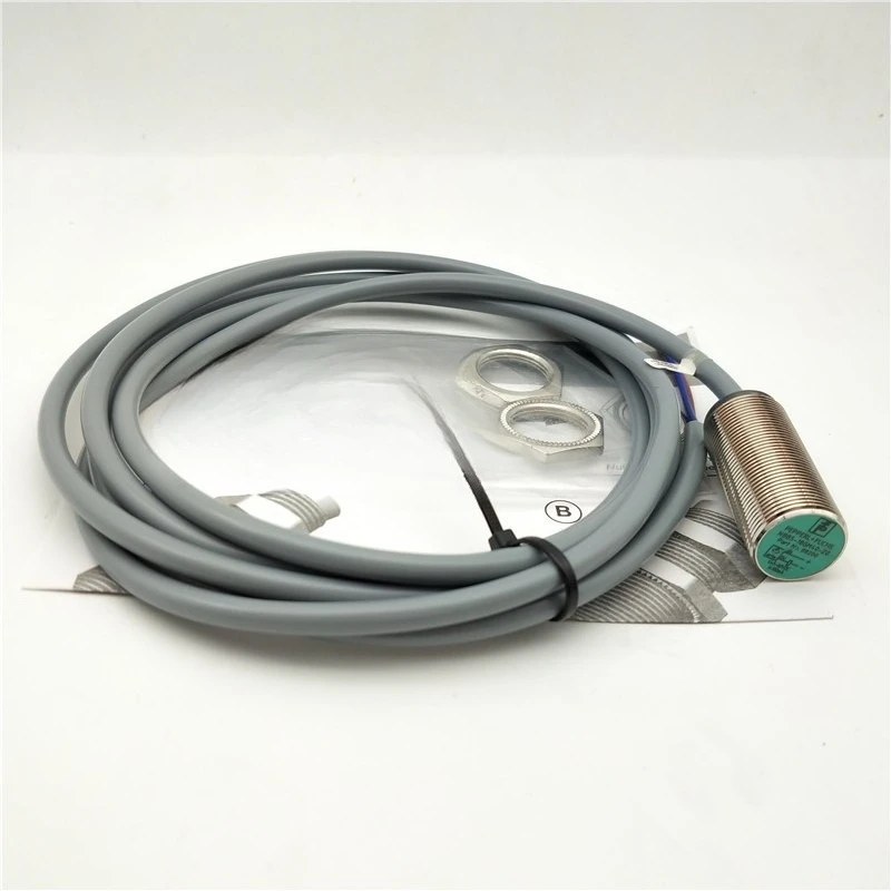 Inductive Proximity Sensor NBB5-18GM60-U, Cylindrical Proximity Switch for Industrial Automation