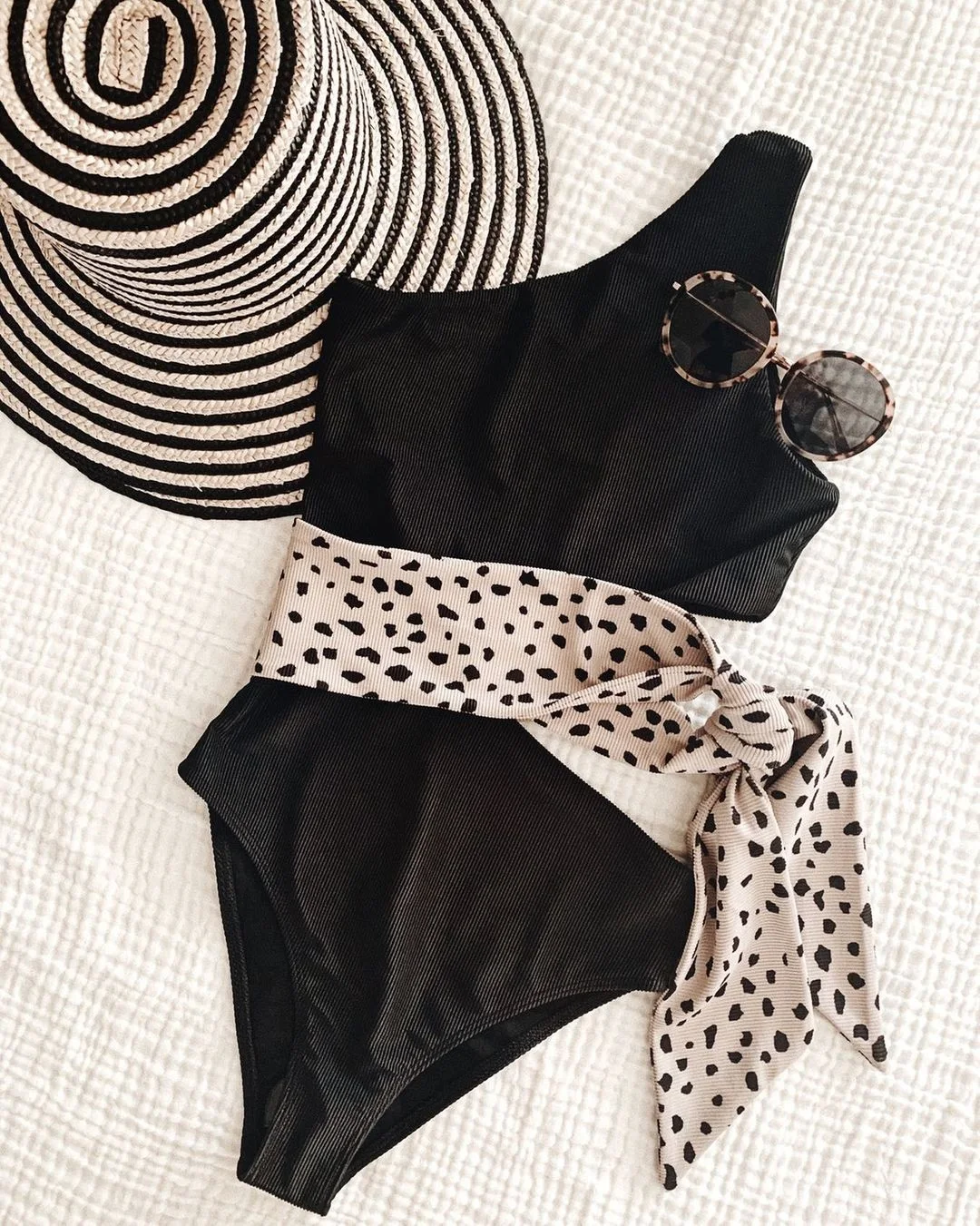 One Shoulder One Piece Swimsuit Women Bathing Suit Vintage Lady Cutout Waist Tie Swimwear Mujer Beachwear Female Summer Monokini