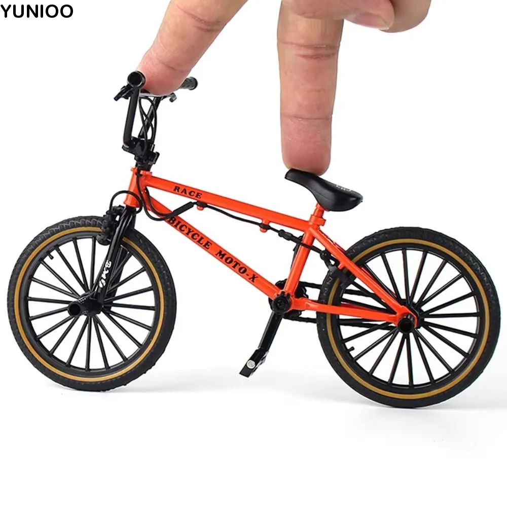 

Подарок на день рождения: Модель велосипеда-игрушки, металлическая литая мини-модель велосипеда из сплава, масштаб 1:8, декоративная имитация велосипеда, подарок для мальчиков