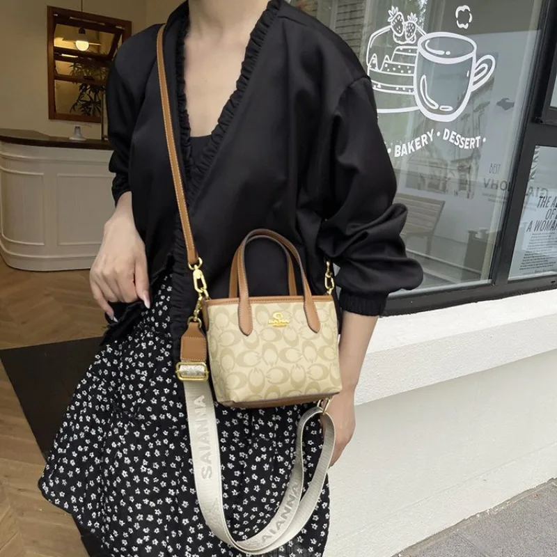 

Women Crossbody Bag Maillard Style Adjustable Chain Strap Portable Commuting Work Bag Campus Style JK Purse For Students School