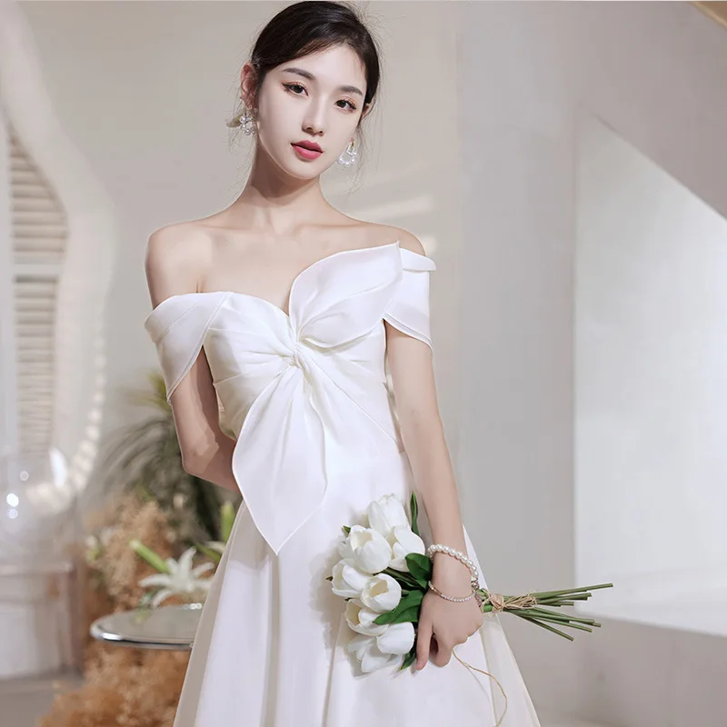 

New Model French Light Wedding Dress Satin Go Out Sansen Series Travel Photography Bride Wedding Engagement Dress Word Shoulder