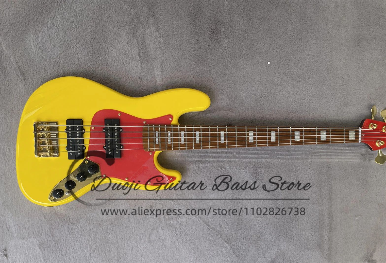 5 String Bass Guitar Yellow Body Roasted Maple Neck and fingerboard Large pickup Orange guard fixed bridge Active Battery