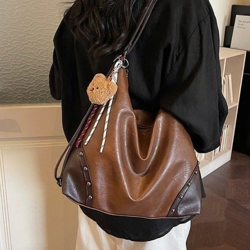 

Women's Vintage Oil Wax Faux Leather Large Tote Shoulder Bag with Rivet Trim, Casual Style for Work, School & Daily Errands
