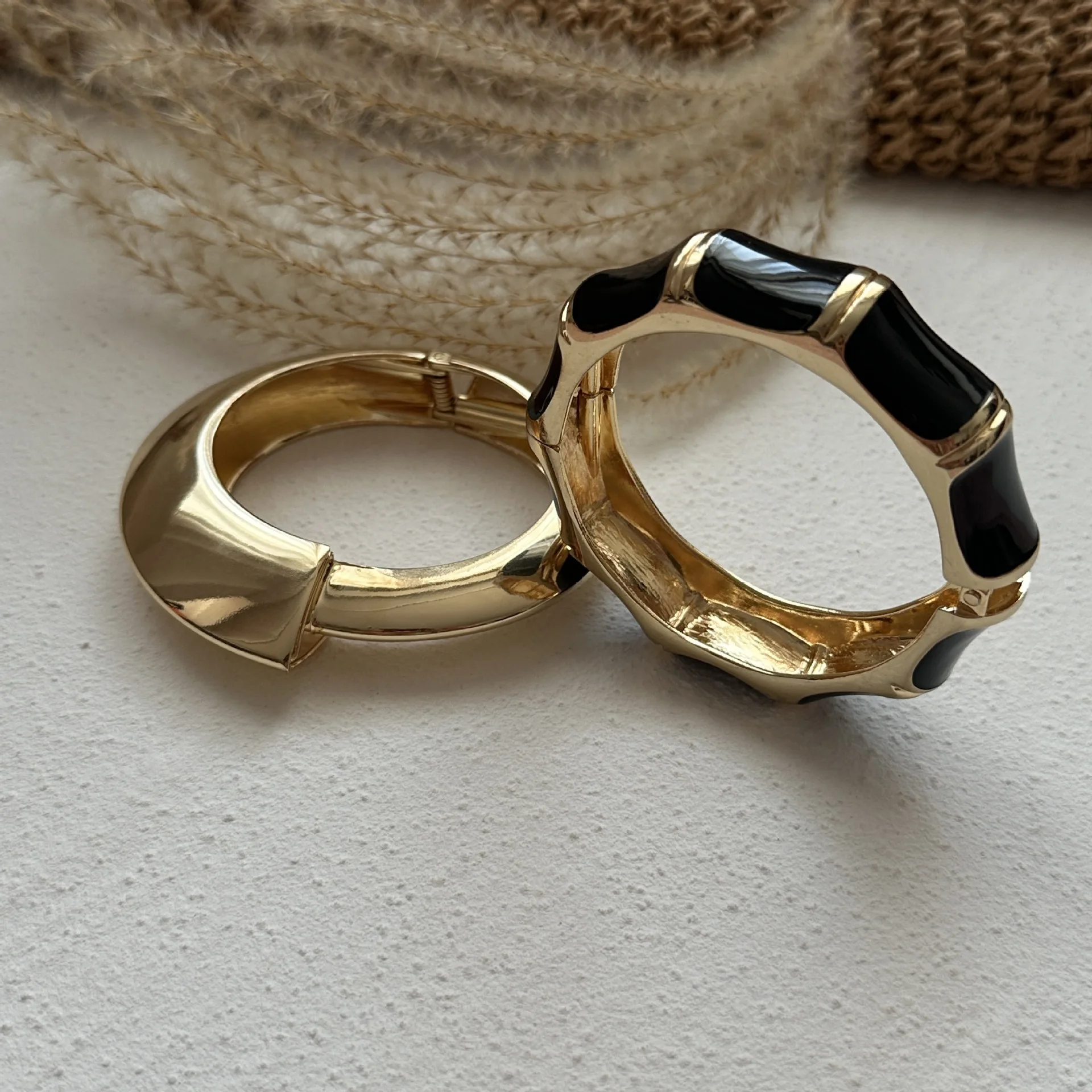 بوهو القهوة غير النظامية الاكريليك الراتنج مكتنزة الكفة أساور للنساء على اليد القوطي هندسية المعادن واسعة سوار زوجين مجوهرات هدية