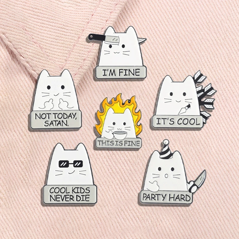 I'M FINE Emaille-Anstecknadel „This Is Fine It's Cool“, Cartoon-weiße Katze, niedliche Tier-Broschen, Anstecknadel, Schmuck, Geschenk für Kinder und Freunde