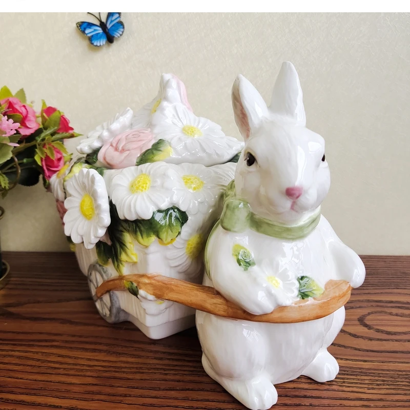 European-style ceramic rabbit sealed jar TV cabinet Wine cookie candy Living room decoration Food storage