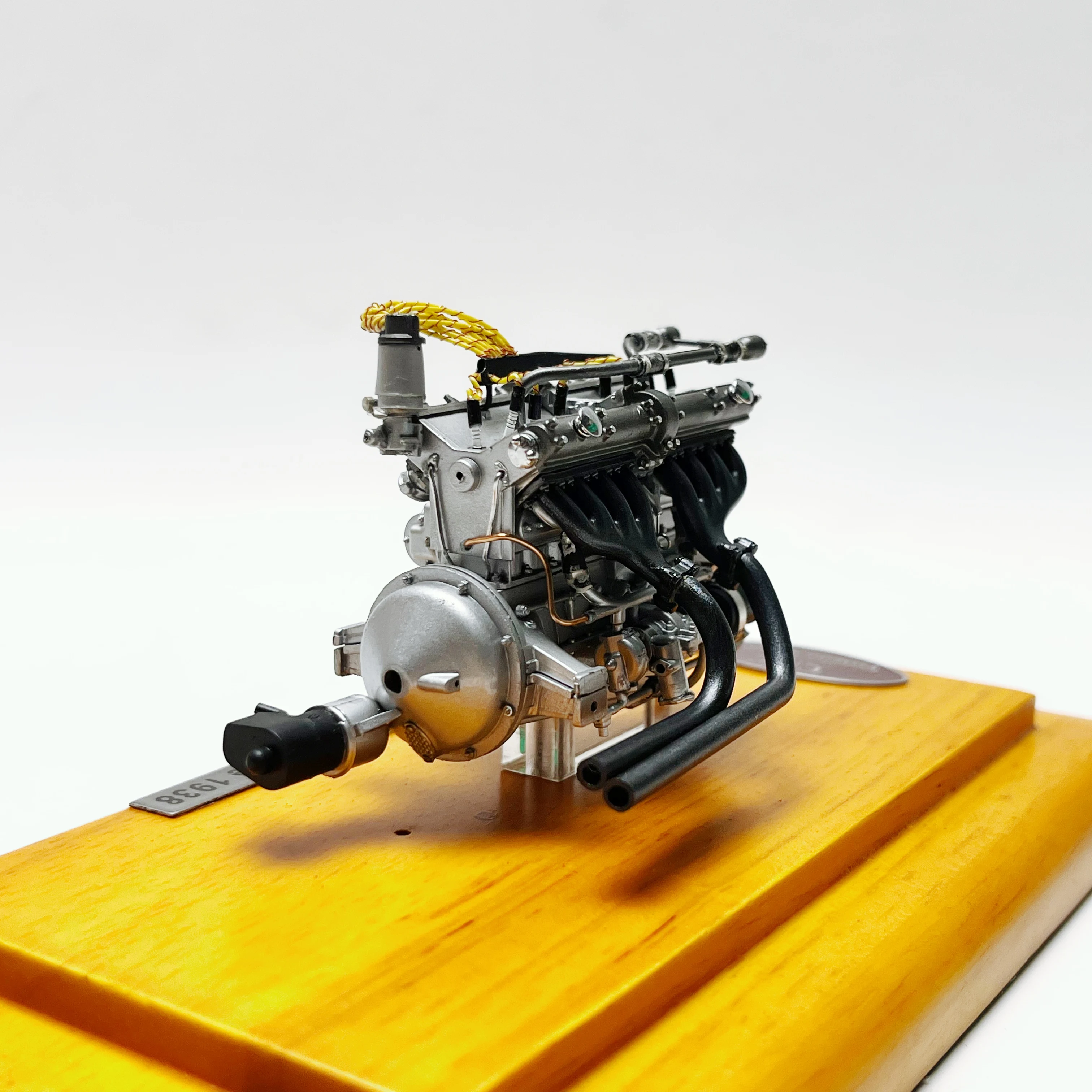 CMC 1/18α Coeficiente Romeo 8C 2900b Modelo de motor