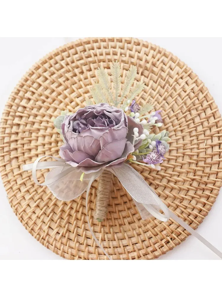 * مجموعة معصم الزفاف الوردي والعروة للعروس ووصيفة العروس والرجل والعريس وإكسسوارات زهور الزفاف باللون الأحمر