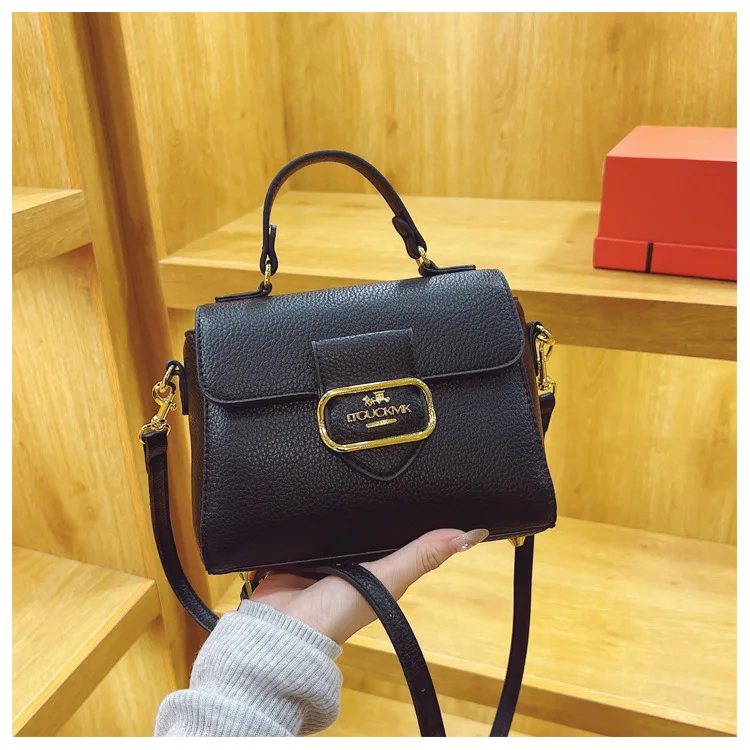 

2025 Vintage Shoulder Bag for Women, Spacious Retro Crossbody Bag, Large Capacity Leather Tote, Versatile Day Purse