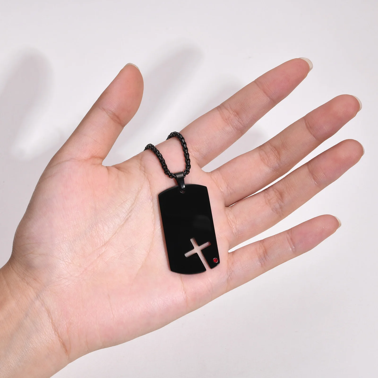 Mprain bow Side Cross Dog Tag Halsketten für Männer, wasserdichtes Edelstahl-Anhänger halsband mit Zirkonia, Box-Kette 70cm – Detail 3