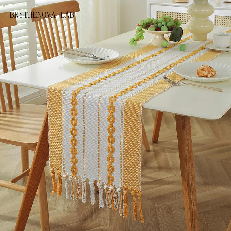 Nordic 3D Cotton and Linen Table Runner Party Long Dining Tablecloth with Shoe Tassels Cabinet Cover Towel for Living Room