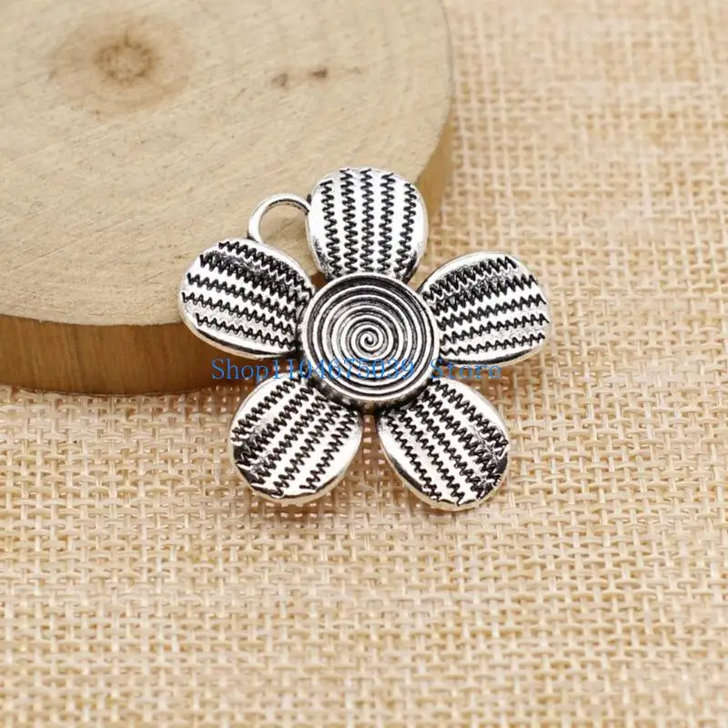 5asd Trees and Carved Flower Pendants Antique Silver Color Hang Tags Alloy Hollow Jewelry Necklace Pendant DIY Accessories