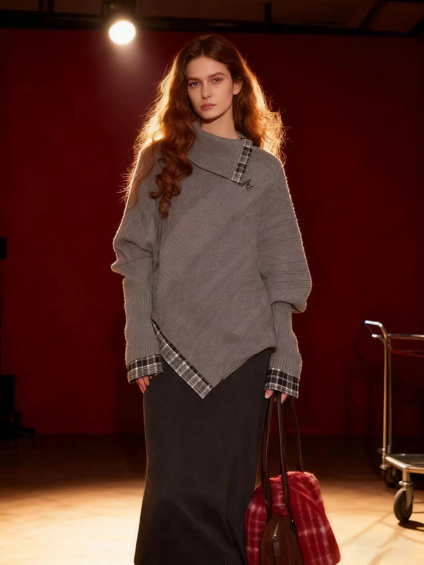 

Женский вязаный свитер HUAAPPUW с асимметричным клетчатым узором, отложным воротником и рукавами «летучая мышь», свободного кроя, из мягкого акрила