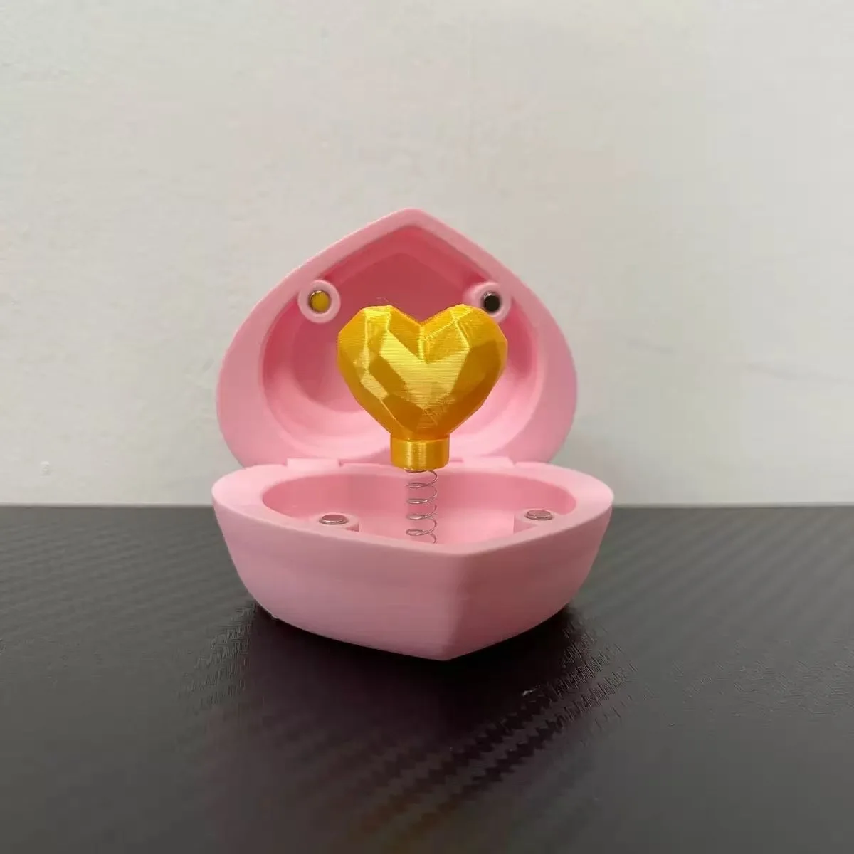 3D-geprinte meerlaagse verrassingscadeaudoos, Halloween-cadeaudoos met mini-middelvinger, grapcadeaudoos met 6 lagen voor feestjes