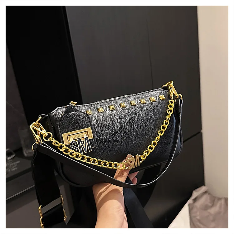 Sac Design de Niche pour femmes, petit sac carré avec chaîne à la mode, messager à bandoulière de personnalité tendance, offre spéciale d'hiver 2026