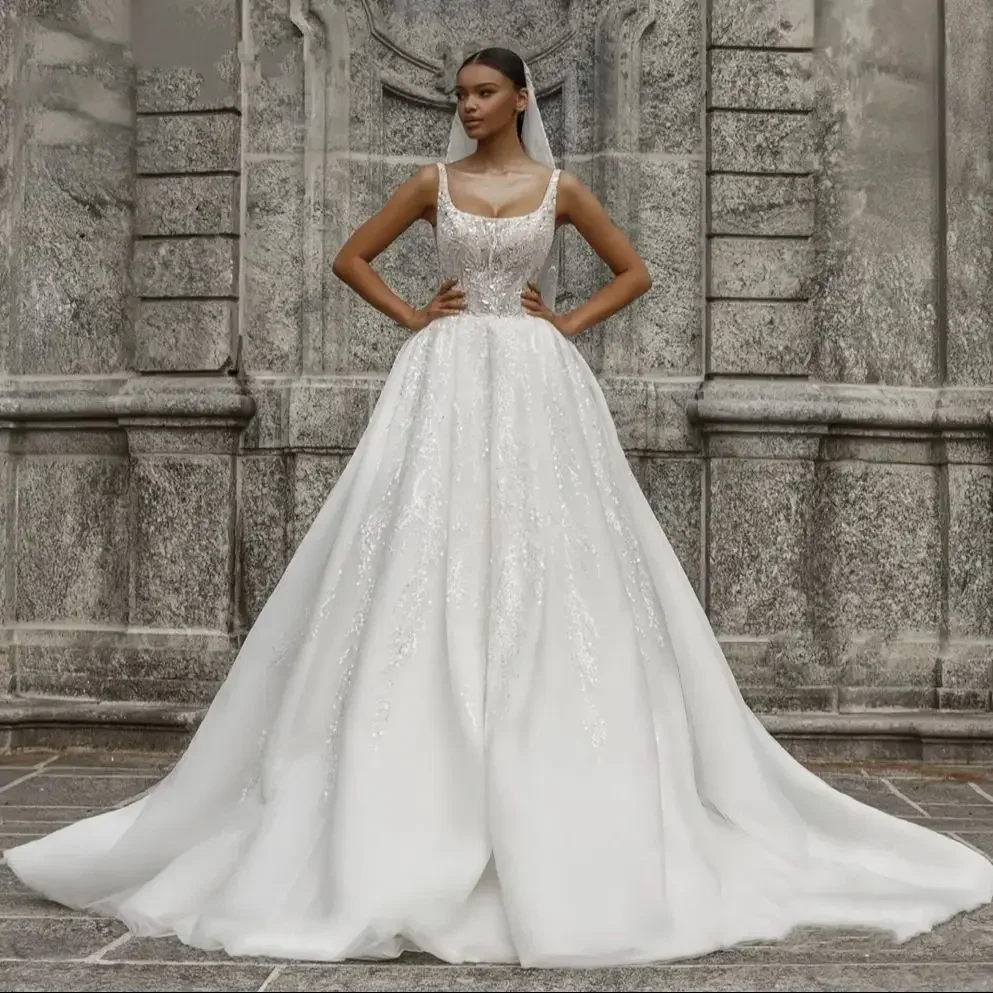 Maßgeschneiderte Luxus glänzende ärmellose A-Linie Brautkleider schickes Perlen Brautkleid Prinzessin Plus Size Vestidos De Novia