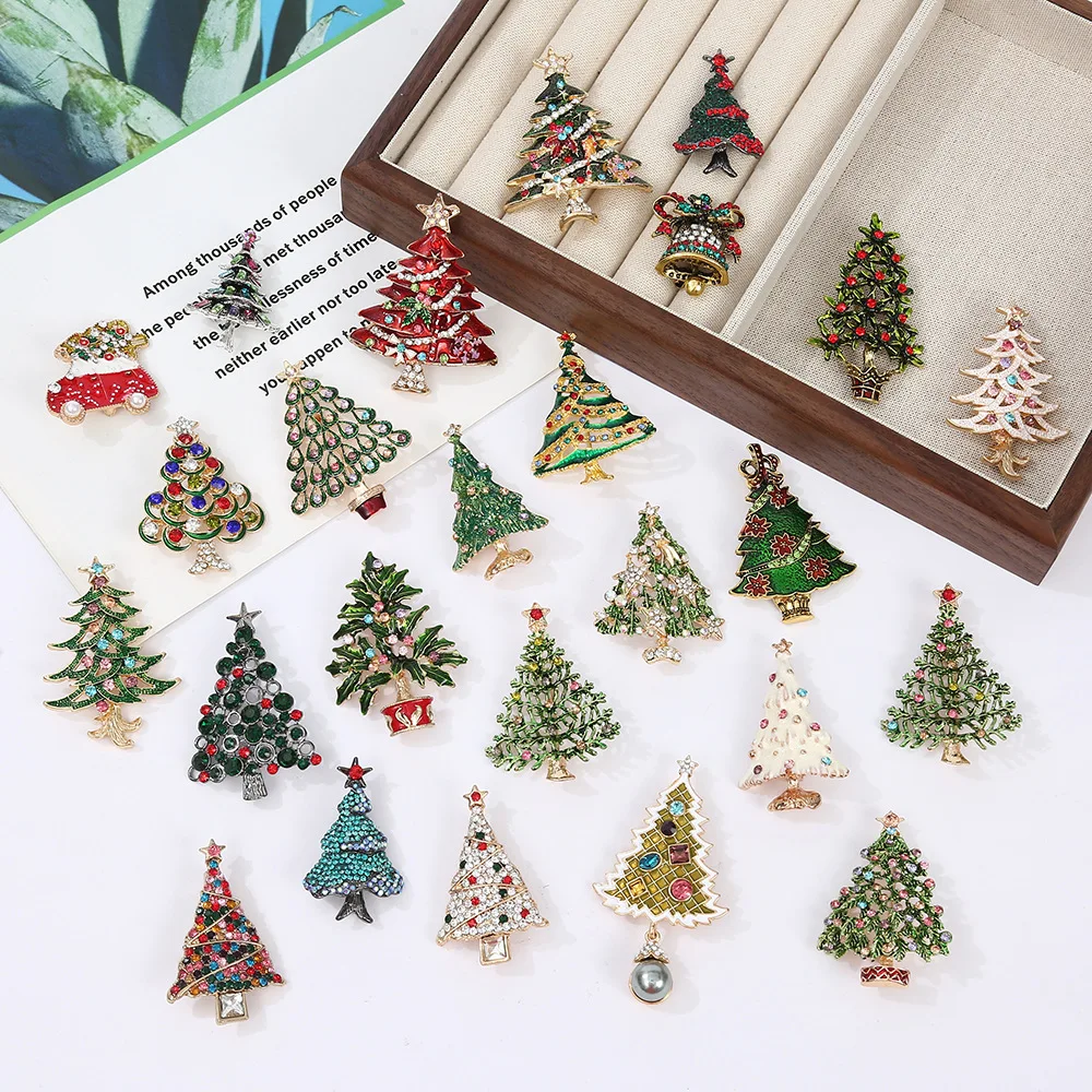 Christmas Tree Brooch Convertible Napkin Ring Zinc Alloy Premium Versatile Elegant Durable Dining Table Home Decor Party Women