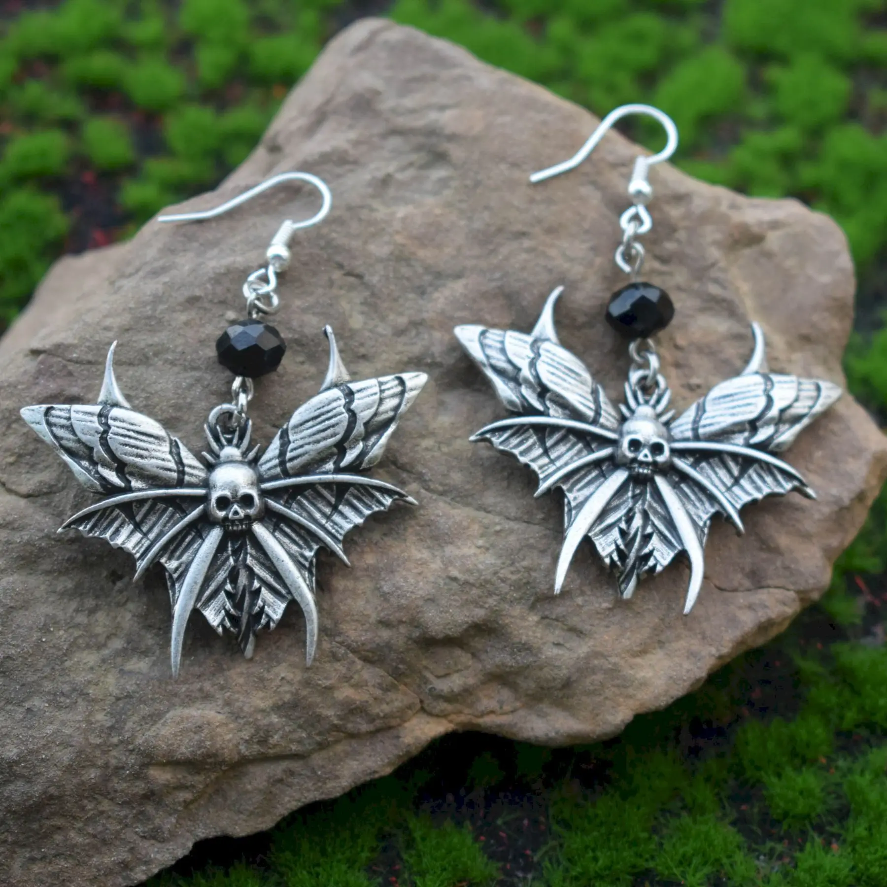 Europe and America Retro Silver Color Magic Spider Wings Moth Earrings UNISEX Punk Halloween Hip Hop Party Jewelry Earrings
