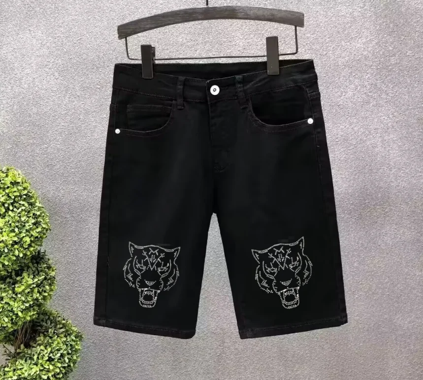 캐주얼 외출에 이상적인 반짝이는 라인스톤이 있는 멋진 남성 청바지 반바지