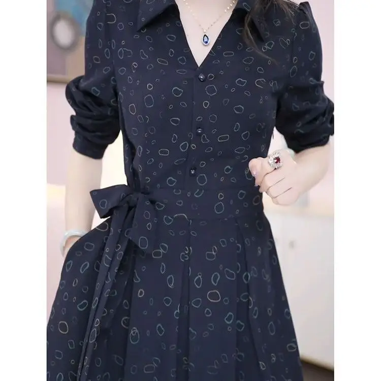 Fashionable Elegant Dress for 2024 Spring Autumn Concealing Flesh Slimming Mid to Long Lace Up Age Reducing Printed Base Skirt