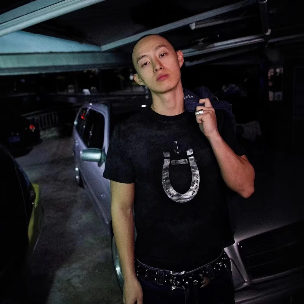 Thug Club x Star Moon collaboration- Horse Hoof Rivet Metal Applique Dyeing- Versatile short-sleeved