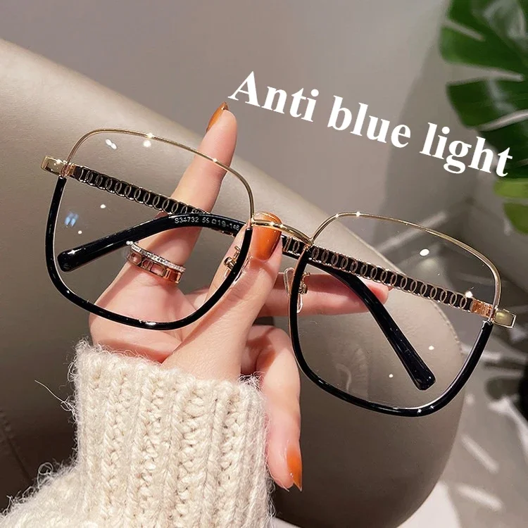 Rechteckige, flache, helle Brille mit großem Rahmen, ineinandergreifende Kette, Brillenbeine, Anti-Blaulicht-Brille ohne Sehstärke