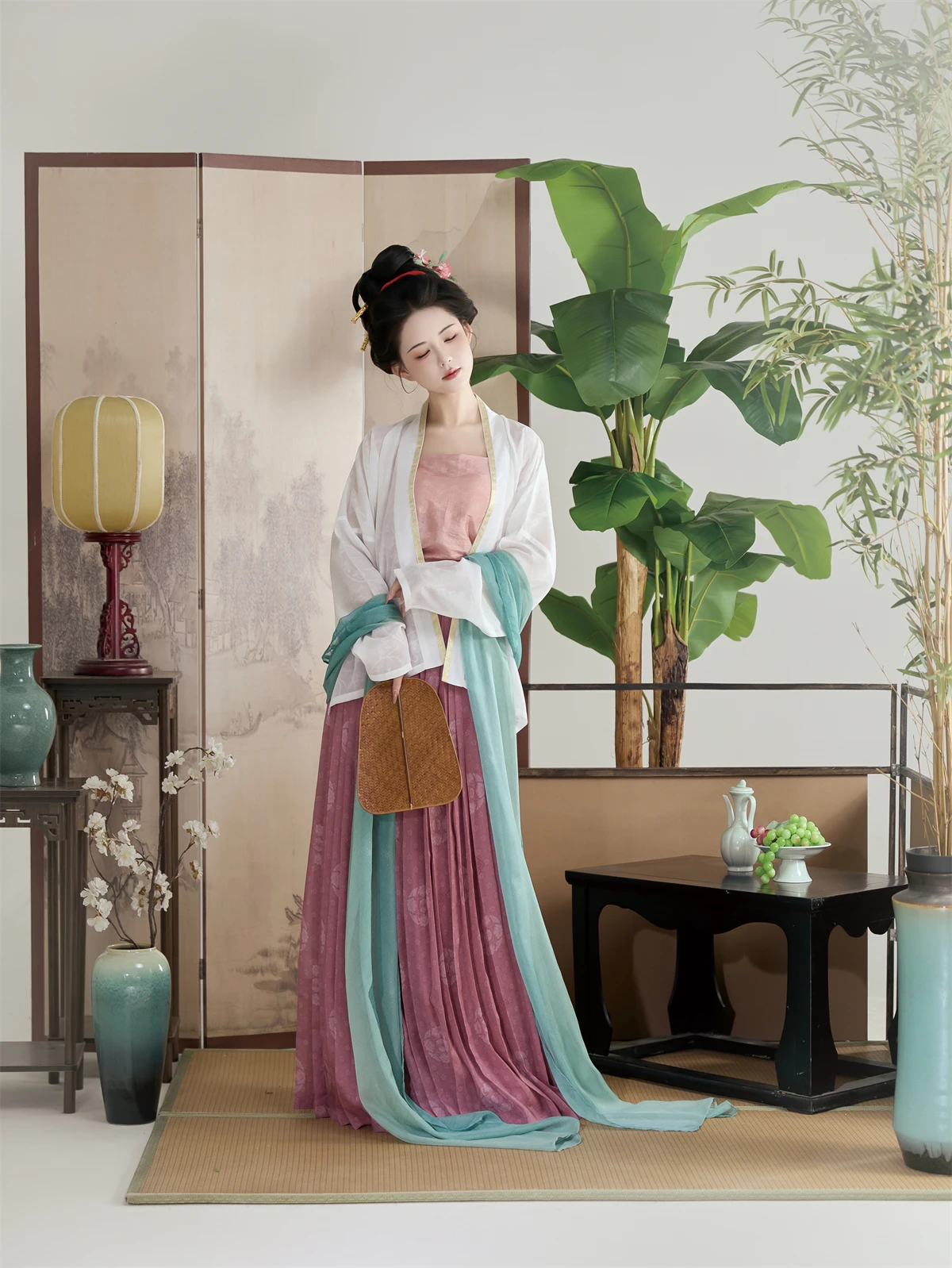 

Комплект Hanfu Nanan Flavor Night Banquet Painting Lady's Restored Sle Silk True Flower Luo Song Dynas Set Aircrt Sve Strap