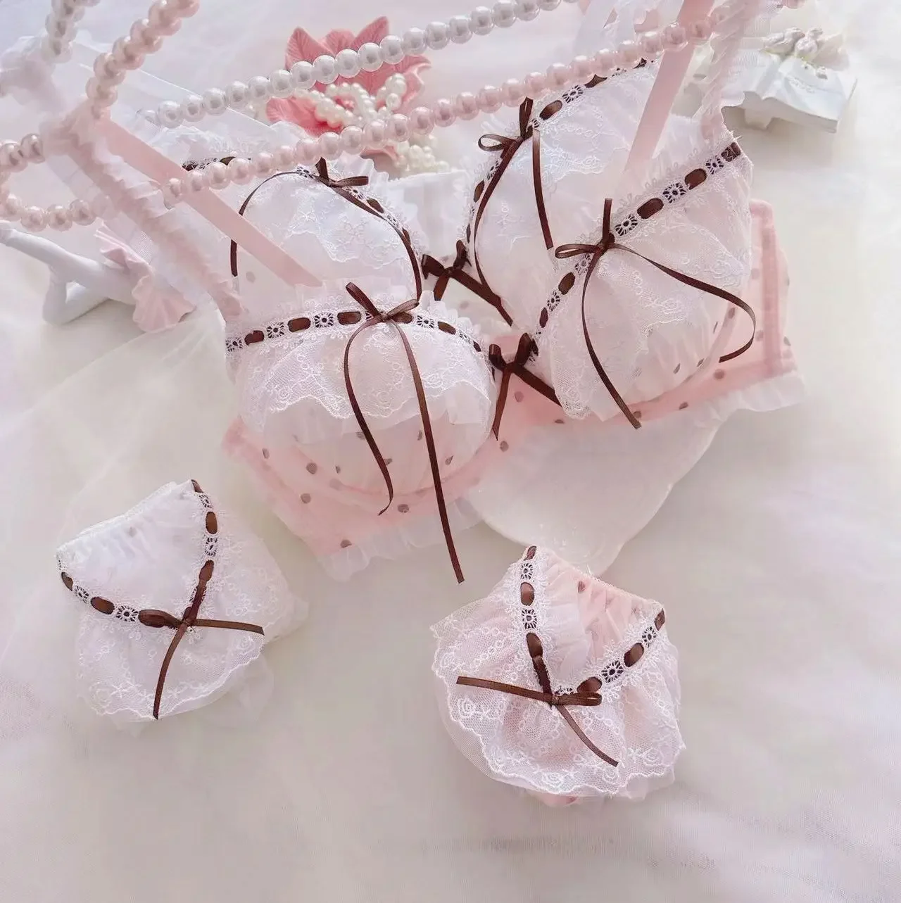 

Super beautiful lingerie water-soluble ribbons polka dot thin cups college style student girls cute gathered sexy underwear bra