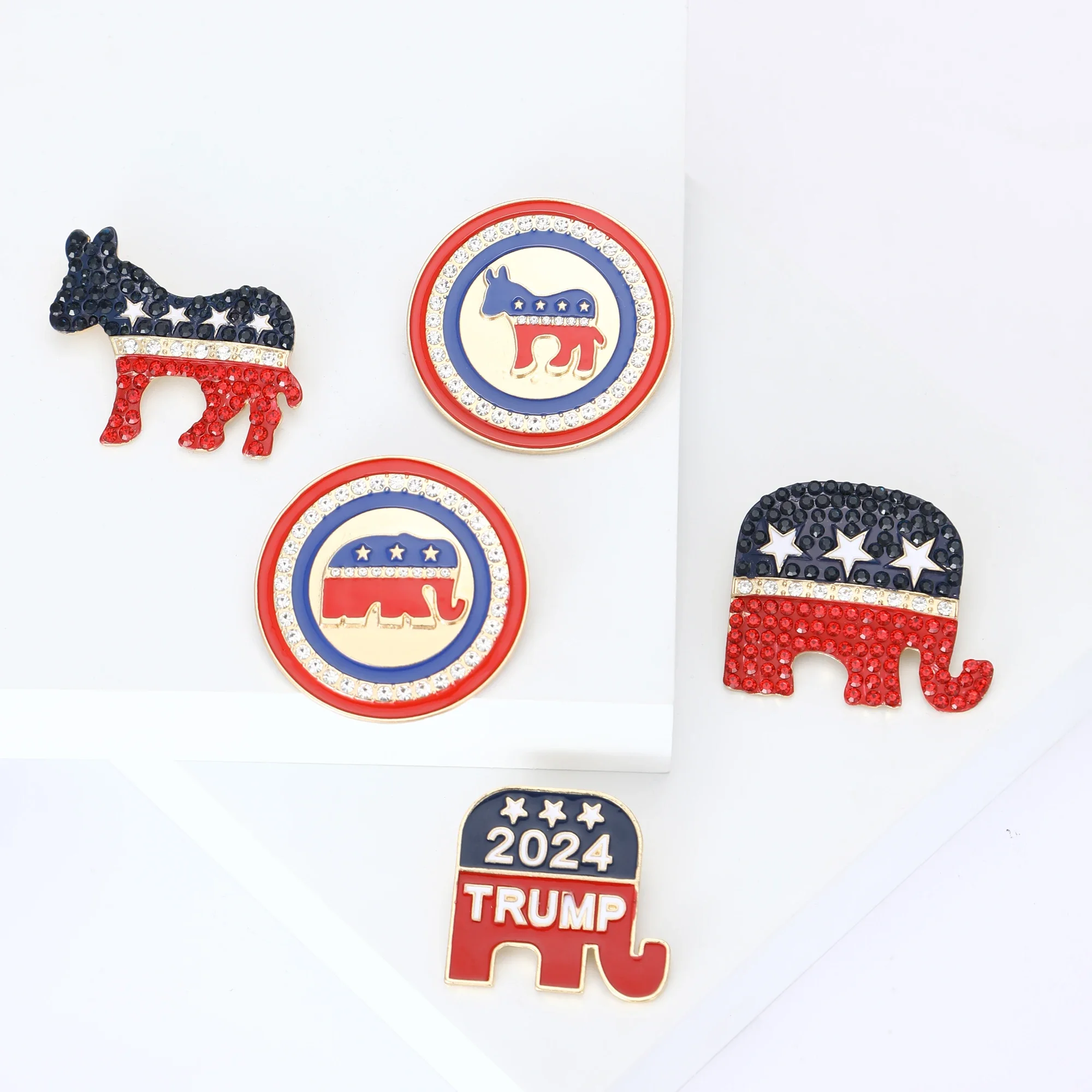 US Election Donkey Elephant Brooch for Women Unisex Democratic Republican Animal Pin politics Lapel Pins Office Friend Gifts