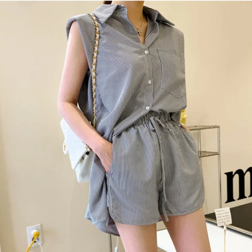 Summer Casual Striped Shirt And Shorts Two-Piece Set Women's Breathable Polyester Fiber High Waist Shorts Loose Fit Style