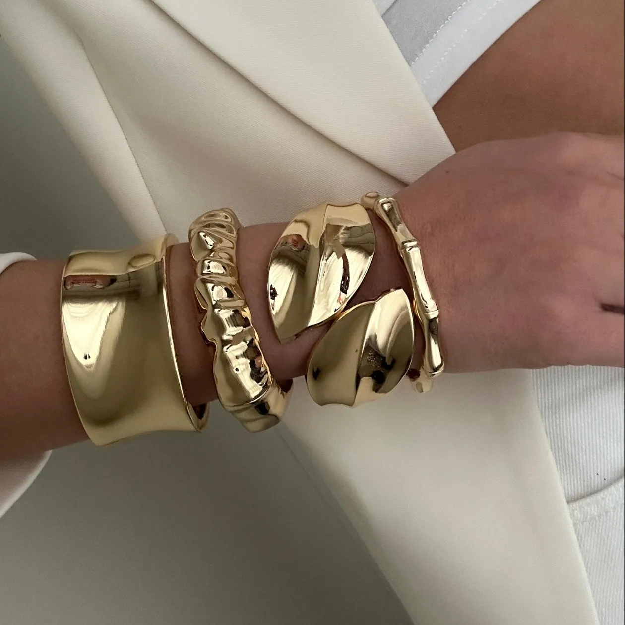 Punk Irregular Heavy Metal Cuff Wide Bangles Bracelets Vintage Gold Silver Color Geometric Spring Bangles For Women Men Jewelry