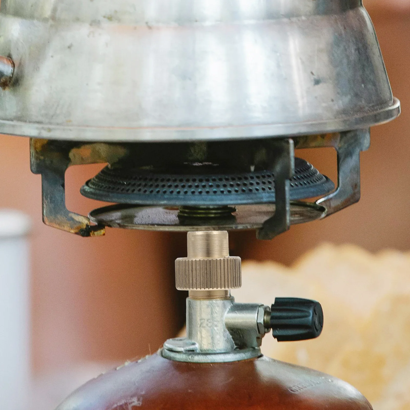 

2Pcs Copper Internal Wire Adapter Durable Gas Pipe Connector Outdoor Camping Stove Conversion Head Gas Tank Outdoor Adapter