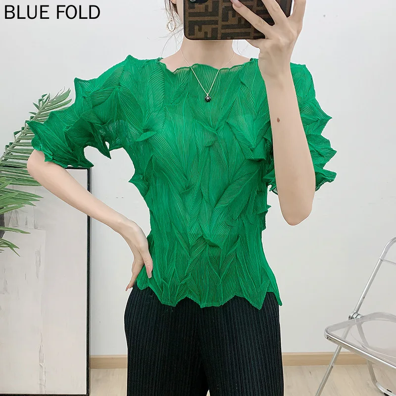 

Miyake Design Handmade Flower Pleated Top Elegant Commuting Slim Fit Short-sleeved T-shirt Women's Summer New PLEATS Top Oversiz