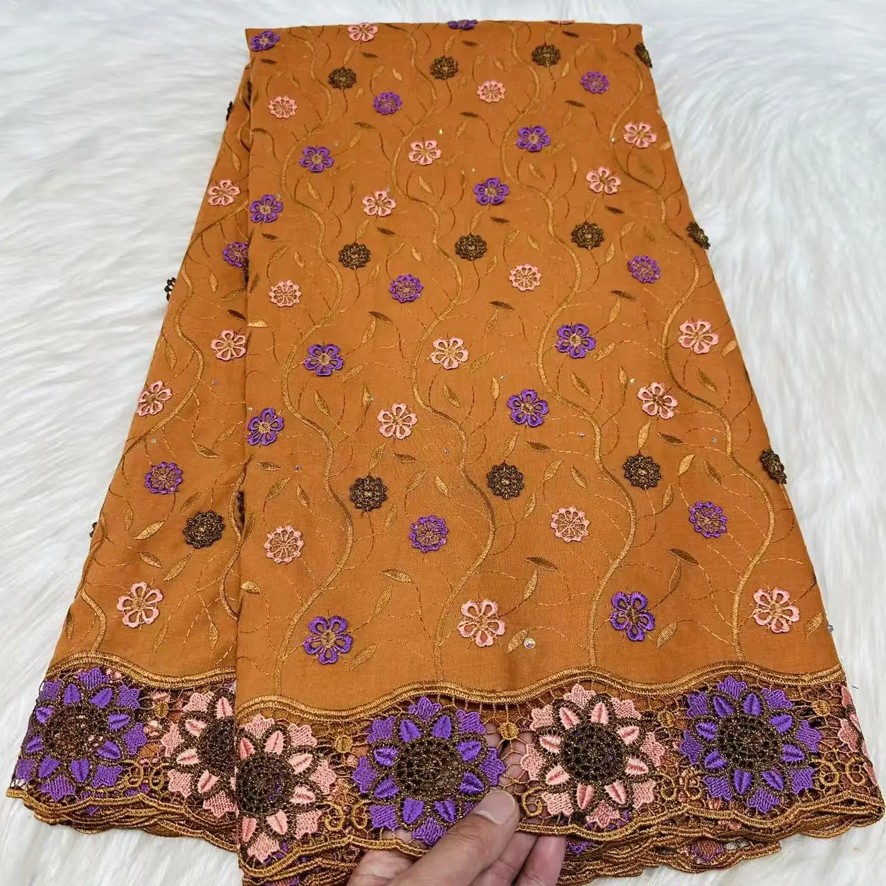 

Новинка 2026: Высококачественное африканское швейцарское кружево из вуали с 3D цветами и камнями, гипюровое, для пошива нигерийских женских платьев PYC2618