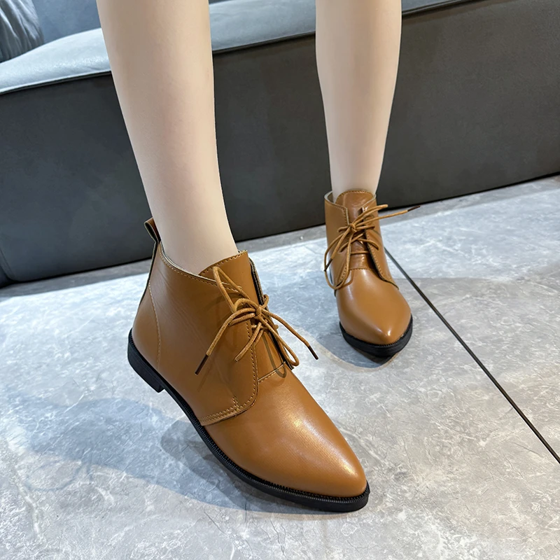 ใหม่ผู้หญิงข้อเท้ารองเท้าบูท Lace Up รองเท้าหนัง Pointed Toe Flats รองเท้าผ้าใบนุ่มสําหรับหญิงรถจักรยานยนต์รองเท้าสีดํา Booties